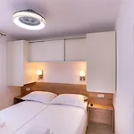 Arti Homes 3* Banjol