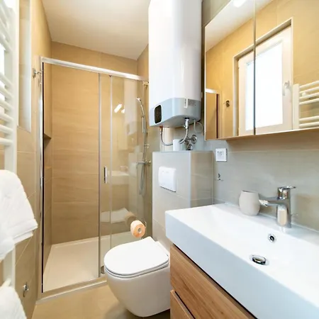 Guest house Arti Homes