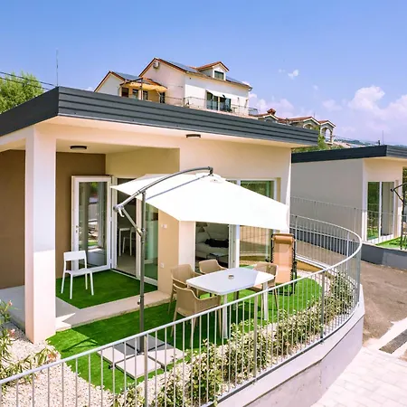 Arti Homes 3* Banjol
