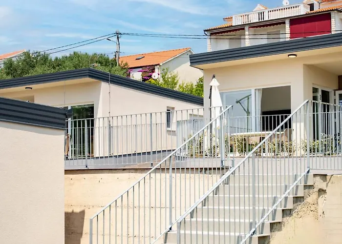 Arti Homes