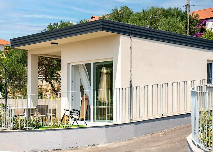 Arti Homes 4* Banjol
